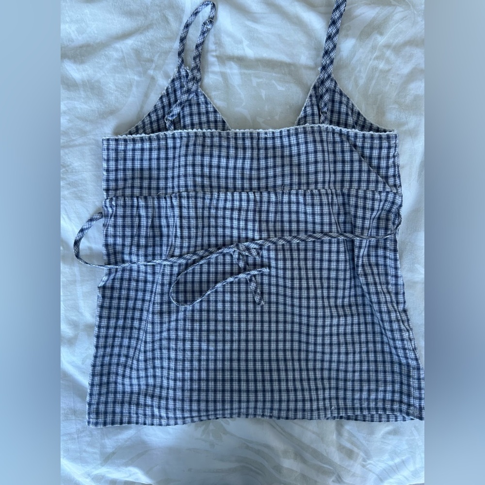 Brandy Melville Top - Picture 2 of 4